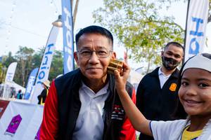 BIB: 
                            <button type="button" onclick="openModal(13716109)" class="btn btn-primary btn-sm float-right btn-popup" data-toggle="modal" data-target=".modal-high-quality">
                        <i class="fas fa-shopping-cart"></i> Add to Cart
                    </button>
                                            <button type="button" onclick="isThisMe(13716109, true)" class="btn btn-success btn-sm float-right btn-popup btn-isme hidden" data-toggle="tooltip" data-placement="bottom" title="นี่คือรูปของคุณใช่ไหม คลิกที่นี่เพื่อเอาเข้าอัลบั้ม">
                        <i class="fas fa-plus"></i> Add to album
                    </button>
                    <button type="button" onclick="isThisMe(13716109, false)" class="btn btn-warning btn-sm float-right btn-popup btn-isnotme hidden">
                        <i class="fas fa-ban"></i> Remove from album
                    </button>